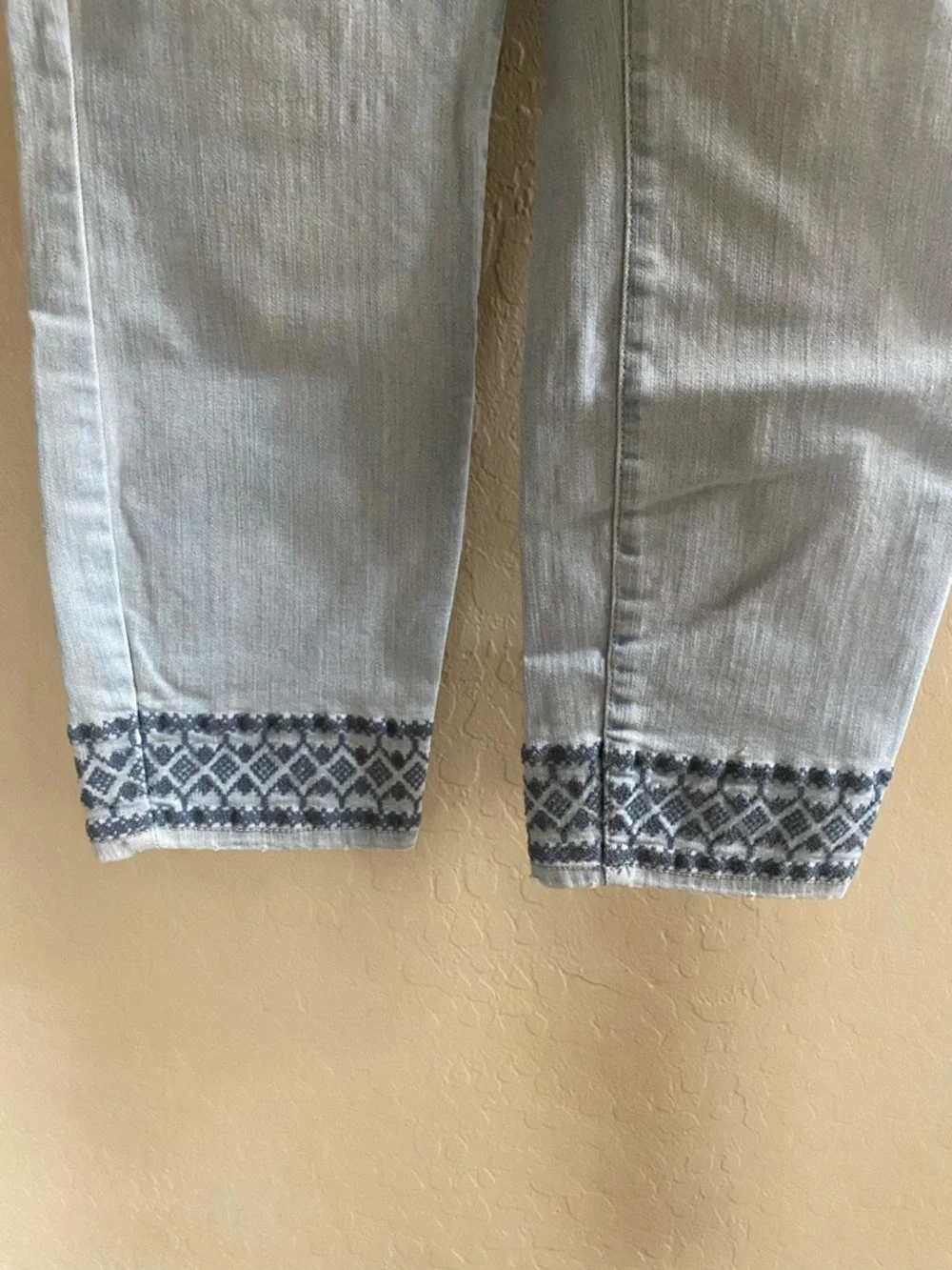 NYDJ Light Blue Cropped Jeans with Embroidered Ankles - Picture 6 of 14